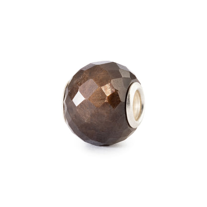 Gefacetteerde bruine saffier, rond