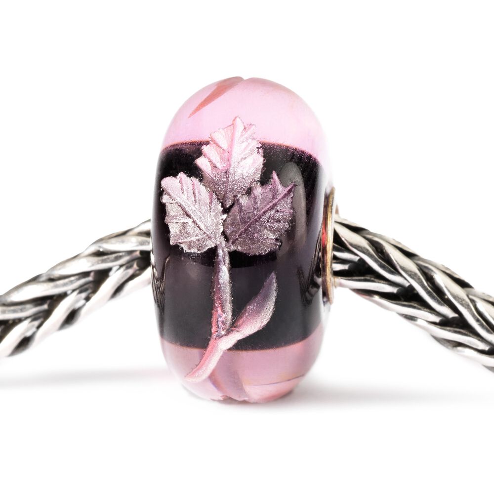 Gegraveerd fuchsia