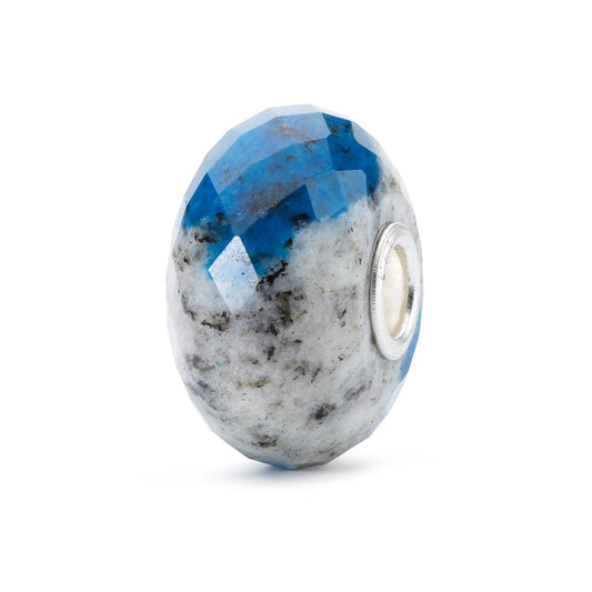 Geslepen veldspaat-azuriet